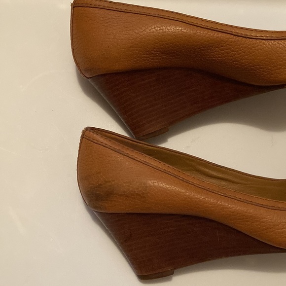 Tory Burch Amanda Wedge Pip Toe Shoes - Picture 3 of 11